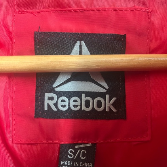 NWOT Women's Reebox Strength Power Hooded Puffer Jacket Size Small - Picture 12 of 13